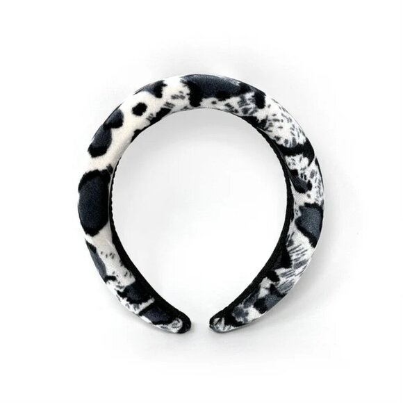 Accessories - NWOT Magda Padded Grey Leopard Print Velvet Headband